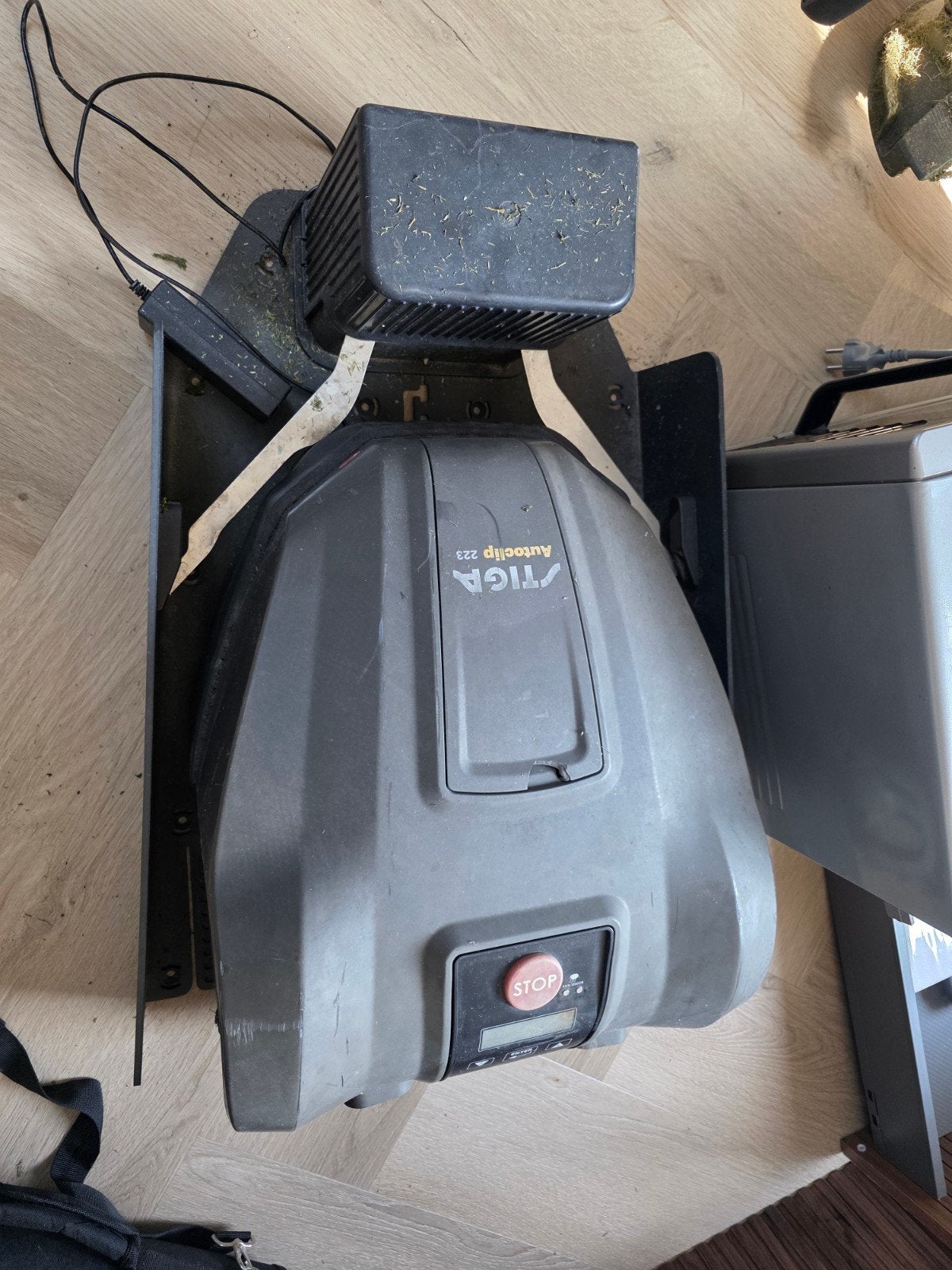 Stiga Autoclip 223 Robotmaaier, Ophalen, Gebruikt, 20 tot 25 cm, Stiga
