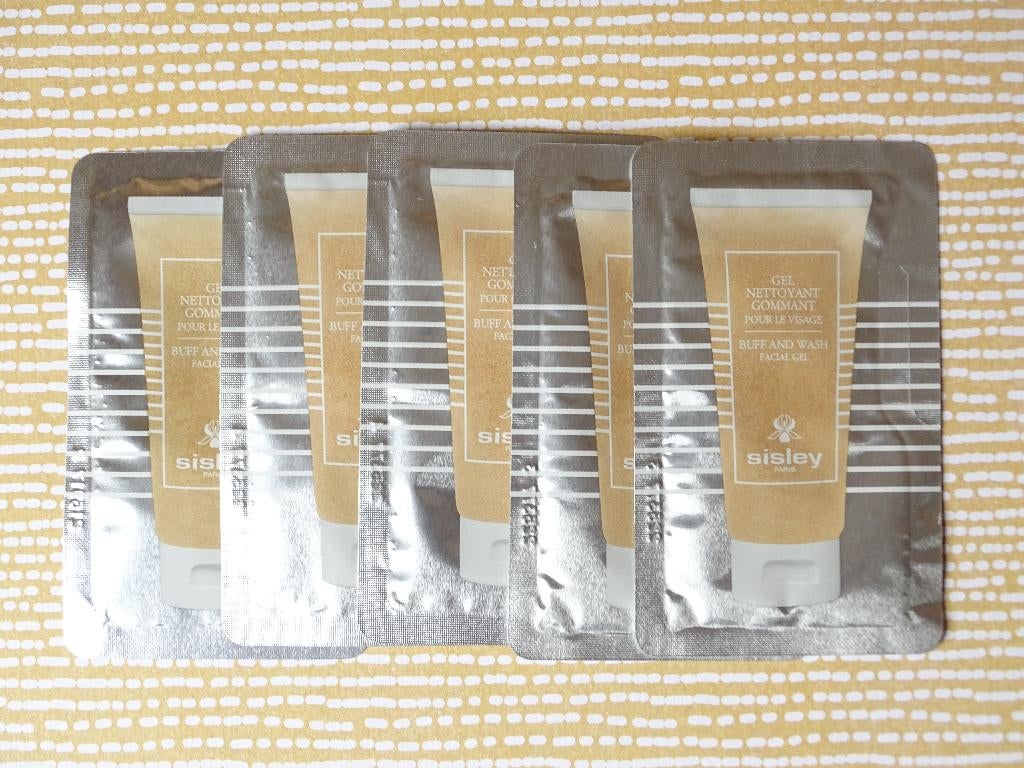 Sisley Buff and Wash Facial Gel 25ml (5 proefjes), Ophalen of Verzenden, Nieuw, Gehele gezicht, Verzorging