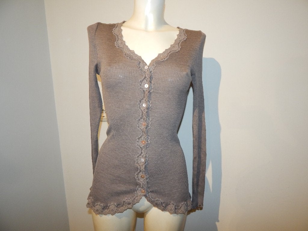 Rosemunde fijn vestje chique kant knoopjes zijde katoen L, Kleding | Dames, Overige kleuren, Verzenden, Maat 42/44 (L), Nieuw