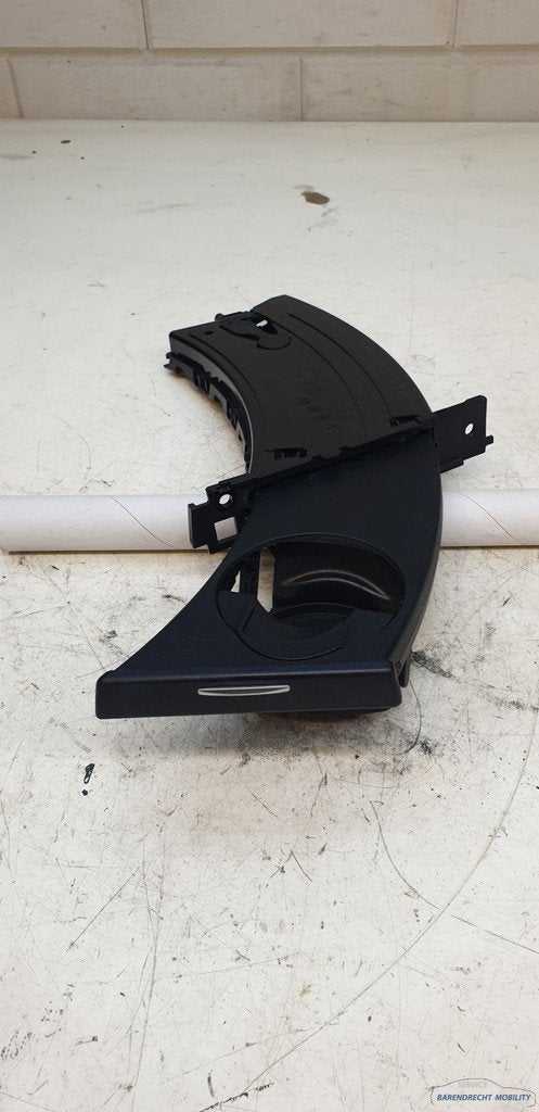 Bekerhouder BMW E90 E91 E92 E93 E9x 3 serie links bestuurder, Petuelring 130
80788  Munich, DE, Gebruikt, Info@bmw.de, Ophalen of Verzenden