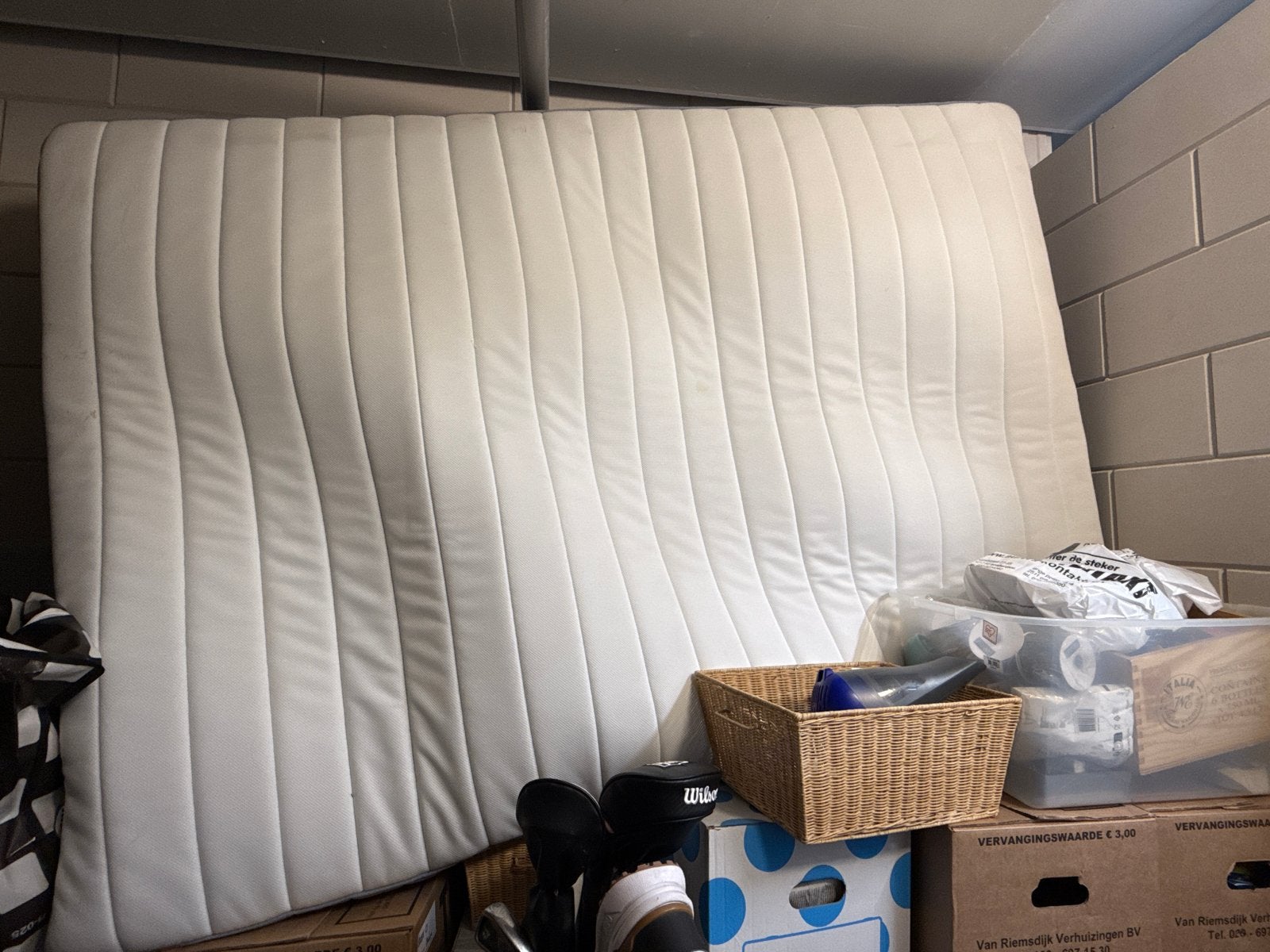 IKEA Binnenvering Matras 140x200 - Zo goed als nieuw, Ophalen, Tweepersoons, 140 cm, Zo goed als nieuw
