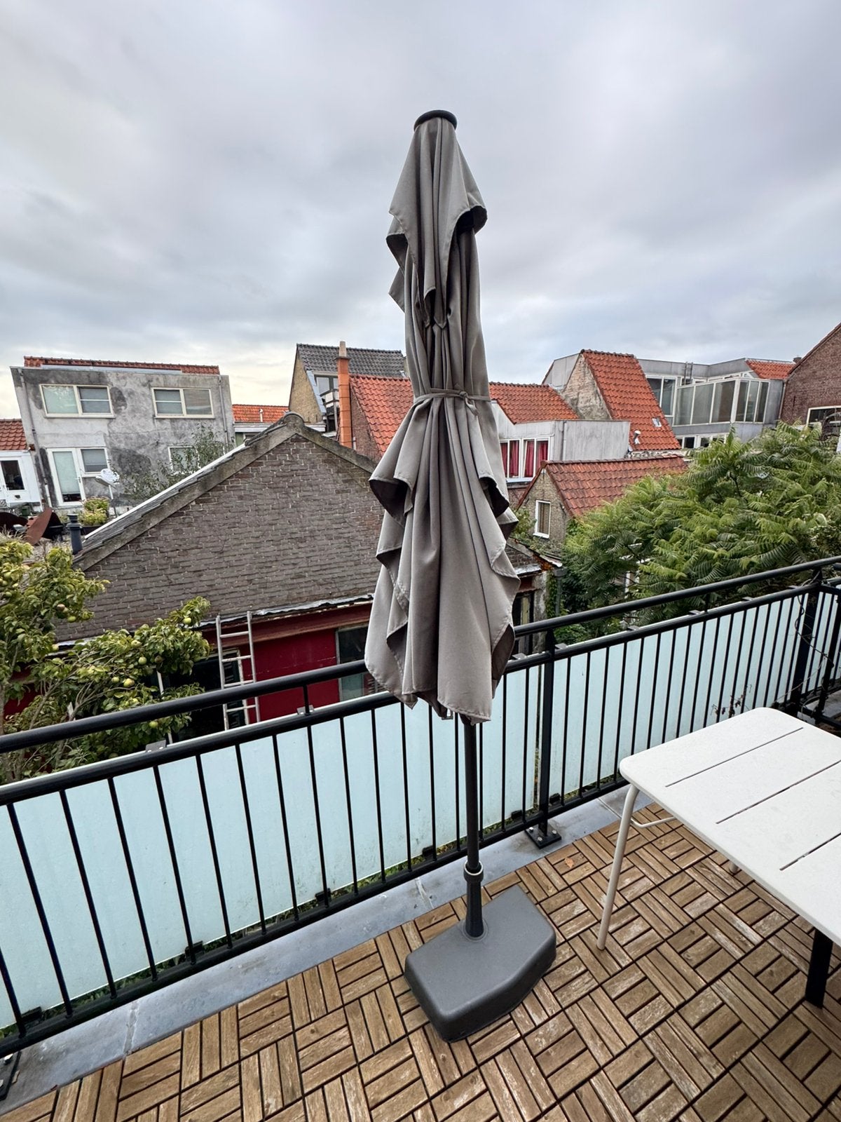 Parasol / Umbrella for garden - grey, rectangular, Ophalen, Gebruikt, 1 tot 2 meter