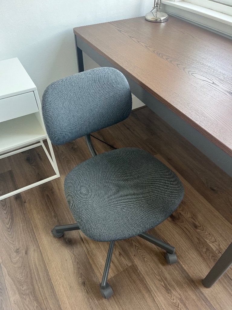Gestoffeerde bureaustoel op wielen (GRATIS), Ophalen, Zo goed als nieuw, Grijs, Bureaustoel
