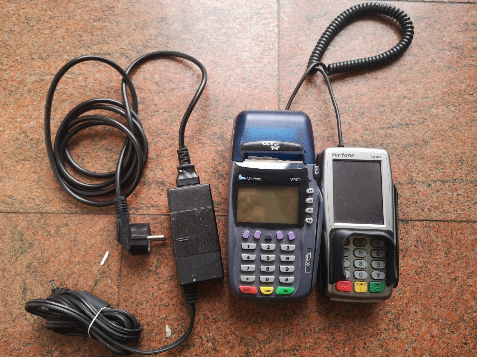 Verifone VX570 & VX820 pinapparaar - voor onderdelen/collect, Ophalen of Verzenden