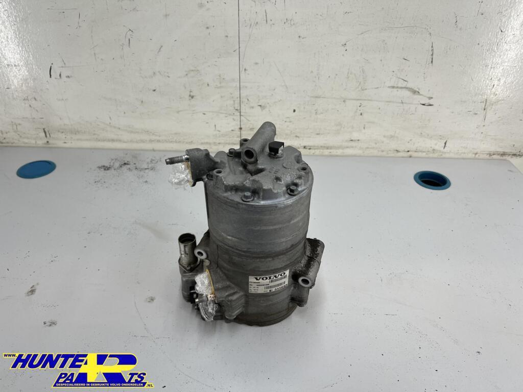Aircopomp Volvo XC90/S90/V90 2.0 T8 ('14-'22) 31366055, Gebruikt, Ophalen of Verzenden, Volvo, Volvo