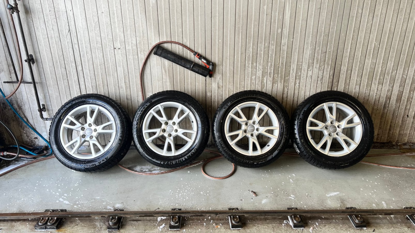 Audi Q3 winterset, Ophalen, Winterbanden, Banden en Velgen