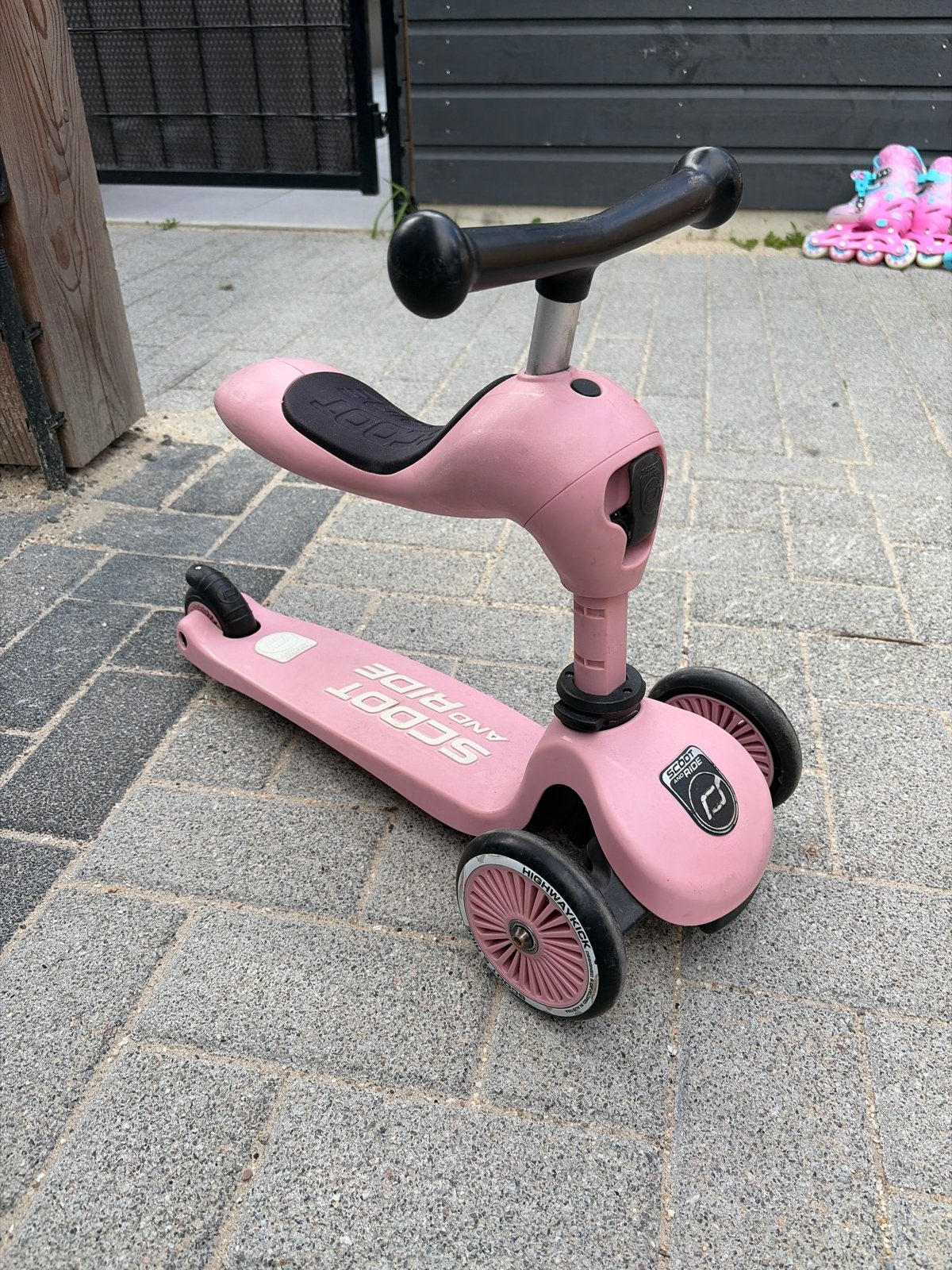 Roze Scoot and Ride Highwaykick 1 (step en zitje), Ophalen, Gebruikt, Gewone step