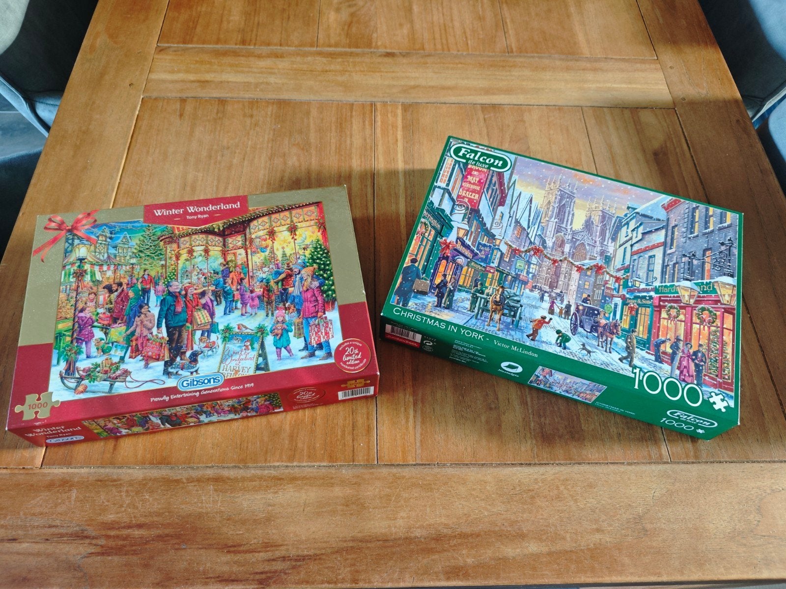 2 complete kerstpuzzels: Gibson's Winter Wonderland & Falcon, Ophalen of Verzenden, 500 t/m 1500 stukjes, Gebruikt, Legpuzzel