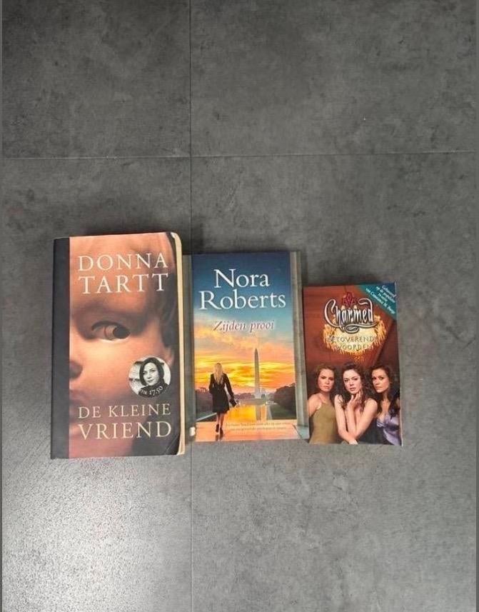 Boekenpakket: Donna Tartt, Nora Roberts & Charmed, Boeken, Ophalen of Verzenden, Gelezen, Europa overig