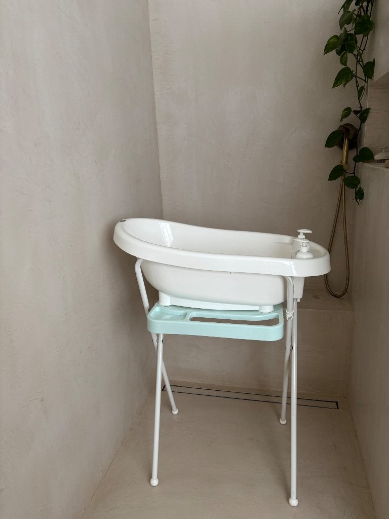 Bébé-jou babybadje met standaard, Kinderen en Baby's, Badjes en Verzorging, Ophalen, Zo goed als nieuw, Badje, Bébé-jou