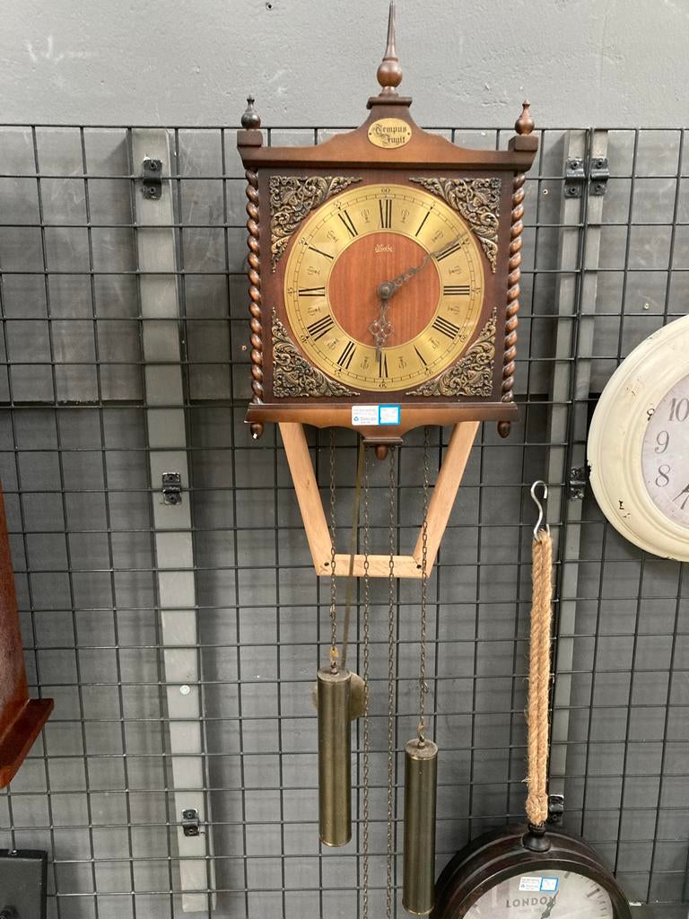 Wandklok "Tempus Fugit" met gedraaide kolommen en gewichten, Ophalen of Verzenden