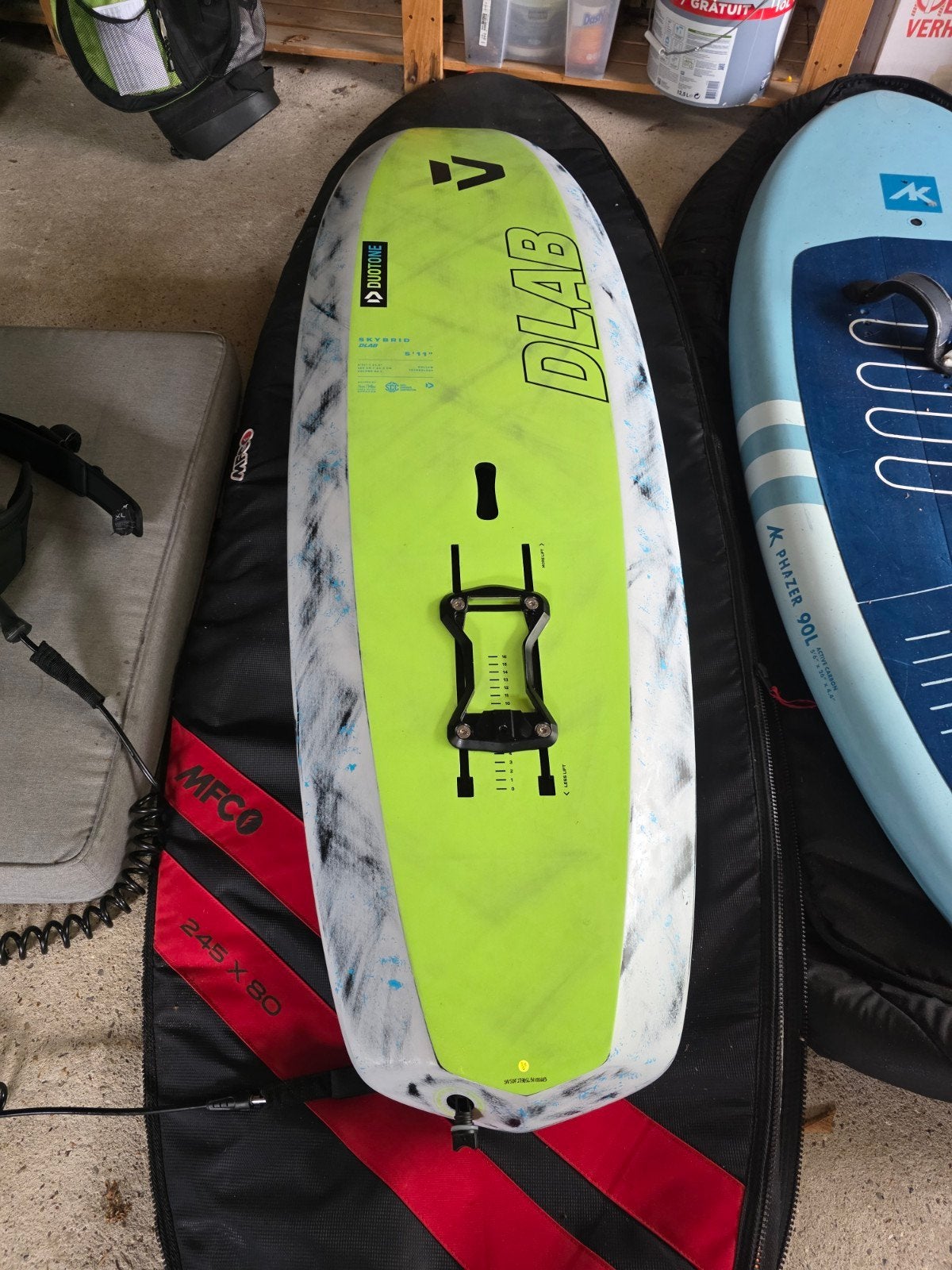Duotone Skybrid DLAB Wingfoil Board  90 liter- Zo goed als n, Ophalen of Verzenden, Zo goed als nieuw, Overige typen