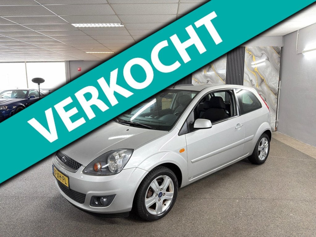 Ford Fiesta 1.3-8V Futura Apk Nieuw, 1299 cc, Stof, Zwart, 4 cilinders