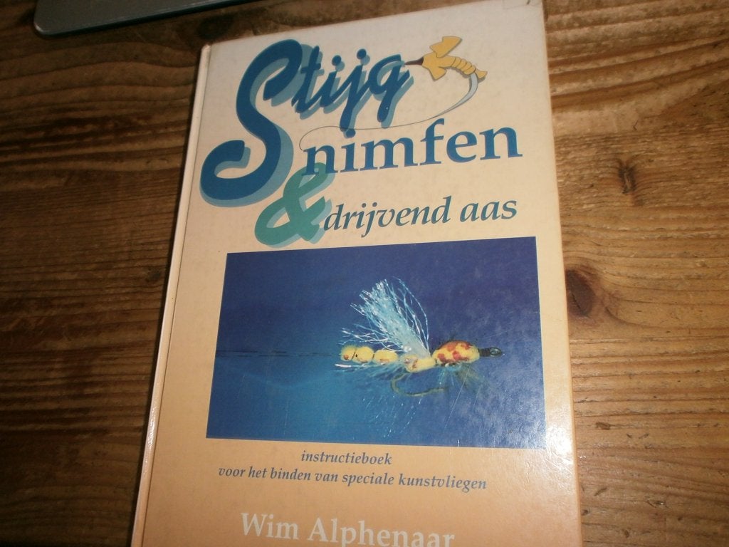 vliegvissen stijgnimfen + drijvend aas speciale kunstvliegen, Ophalen of Verzenden, Gebruikt, Overige typen