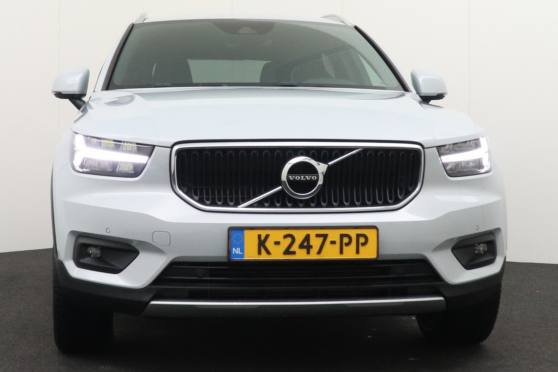 Volvo XC40 130 PK Business Plus Carplay Camera Dodehoek 19', Auto's, Volvo, Voorwielaandrijving, Dealer onderhouden, Stof, Gebruikt