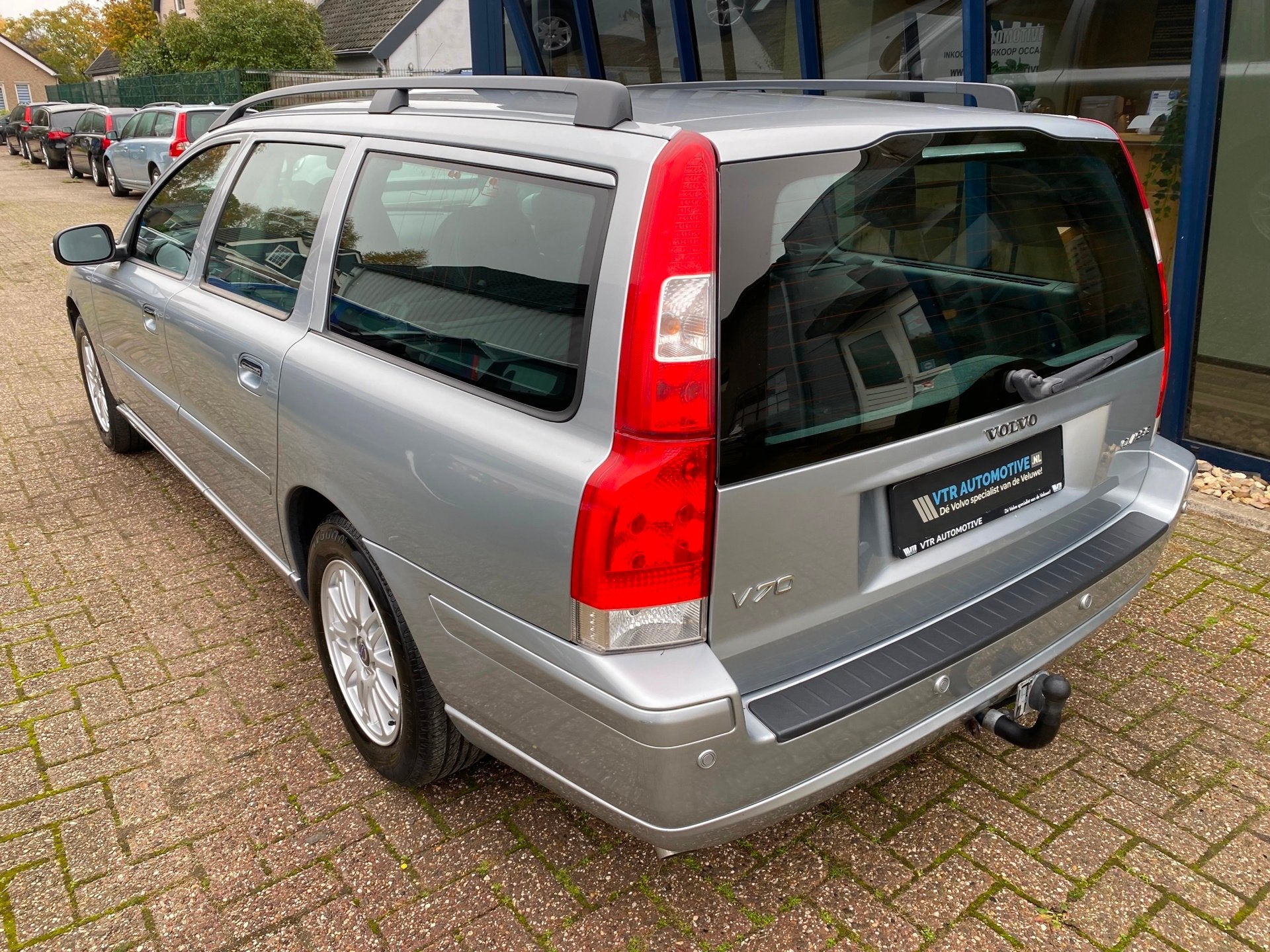 Volvo V70 2.4 Edition Classic 170PK 1e Eigenaar & Youngtimer, Auto's, Voorwielaandrijving, Gebruikt, Zwart, Leder en Stof