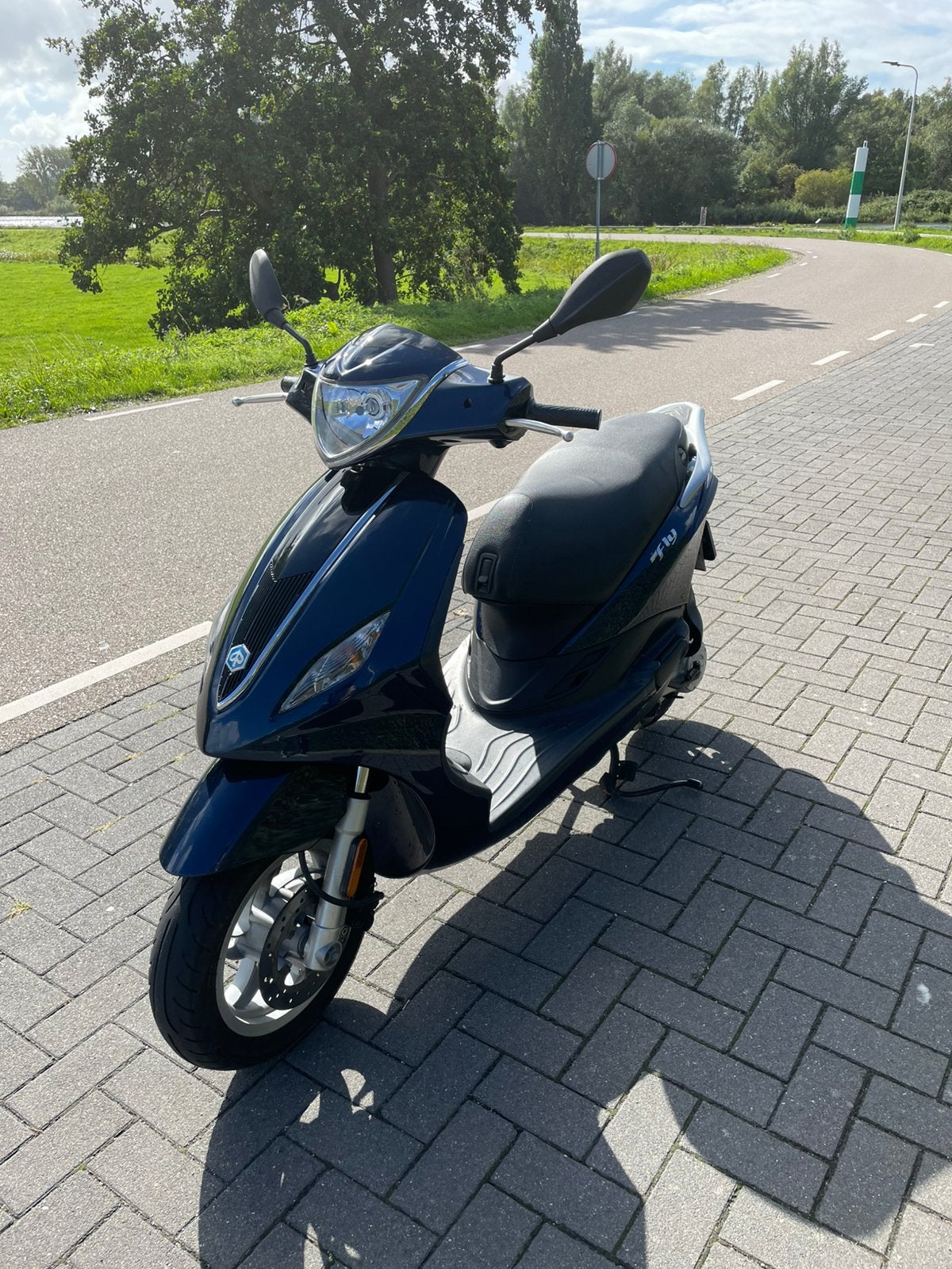 Piaggio new fly, Ophalen, Maximaal 45 km/u, Zo goed als nieuw, Fly