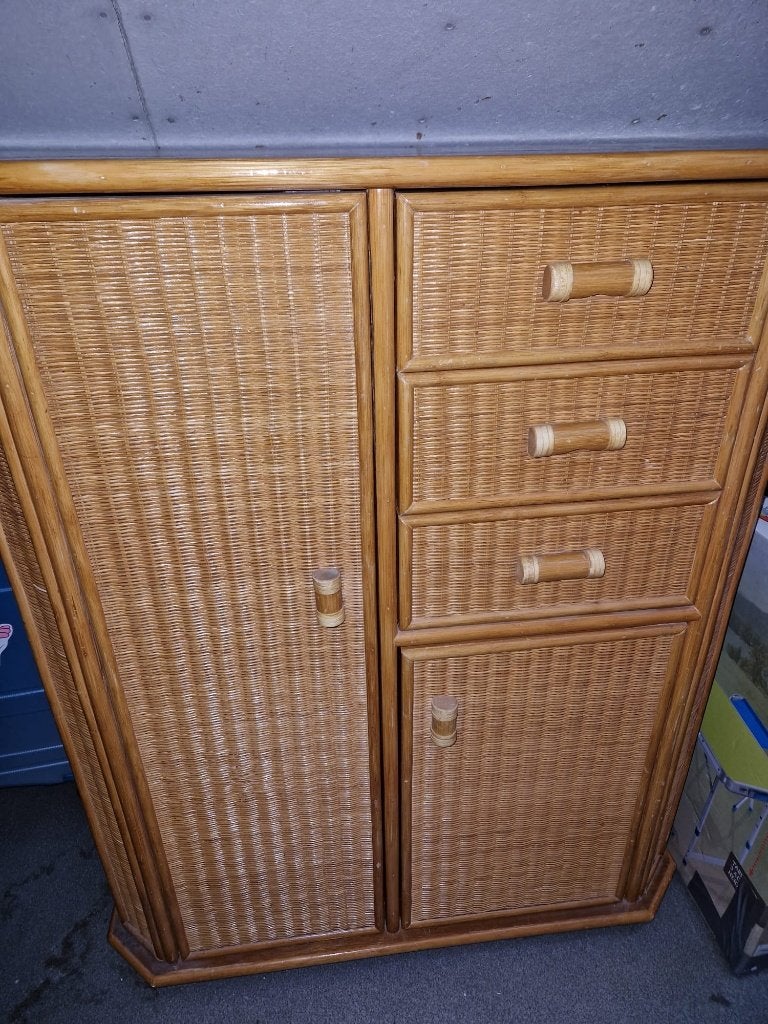 Kast riet/bamboe 2deuren, 3lades (Ibiza/oosterse stijl/ '90), Ophalen, Gebruikt, 100 tot 150 cm, 25 tot 50 cm