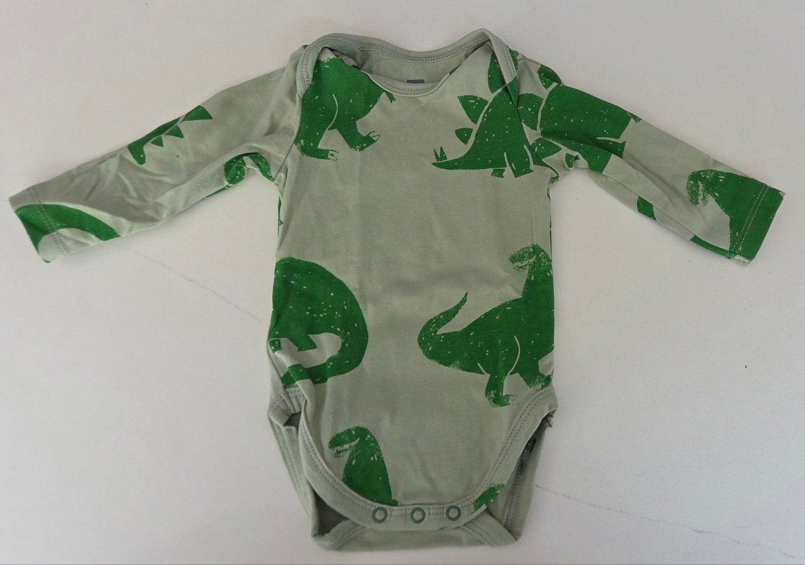 Hema romper met lange mouwen en dino patroon, Nacht- of Onderkleding, Jongetje of Meisje, Nieuw, Ophalen of Verzenden