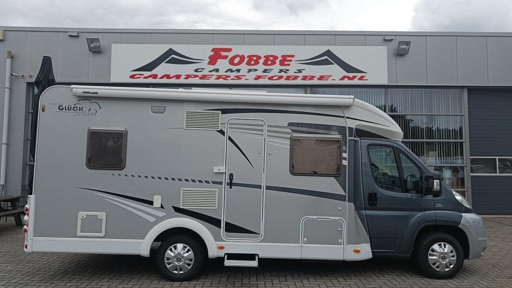 4p Mooie en complete Glucksmobil T64 '12 2.3Mj 130pk 84dkm, Caravans en Kamperen, Ringverwarming, Fiat, Koelkast, 6 tot 7 meter