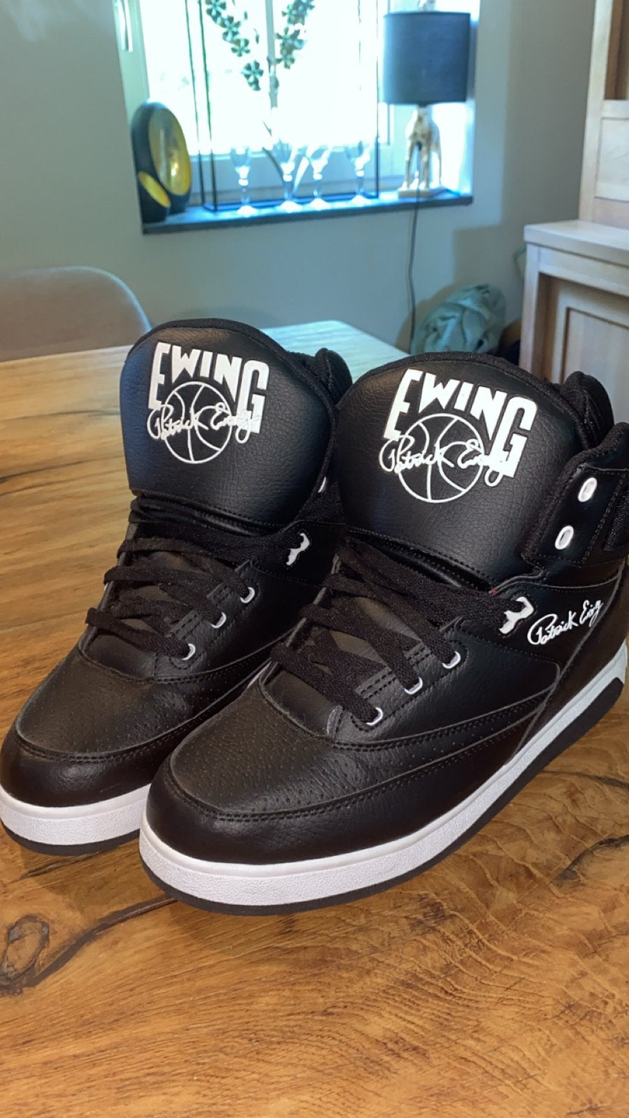 Patrick Ewing sneakers maat 44 - Zo goed als nieuw, Kleding | Heren, Schoenen, Ophalen of Verzenden, Zo goed als nieuw, Zwart