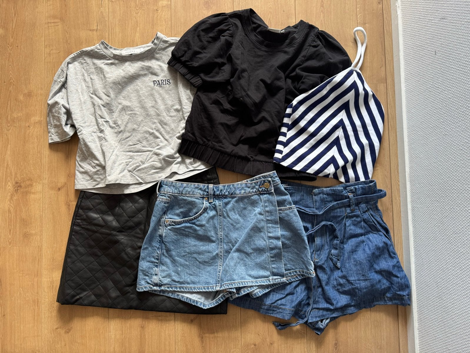 Zomerkleding pakket: shorts, rok en T-shirts (Zara, Costes), Ophalen of Verzenden, Zo goed als nieuw