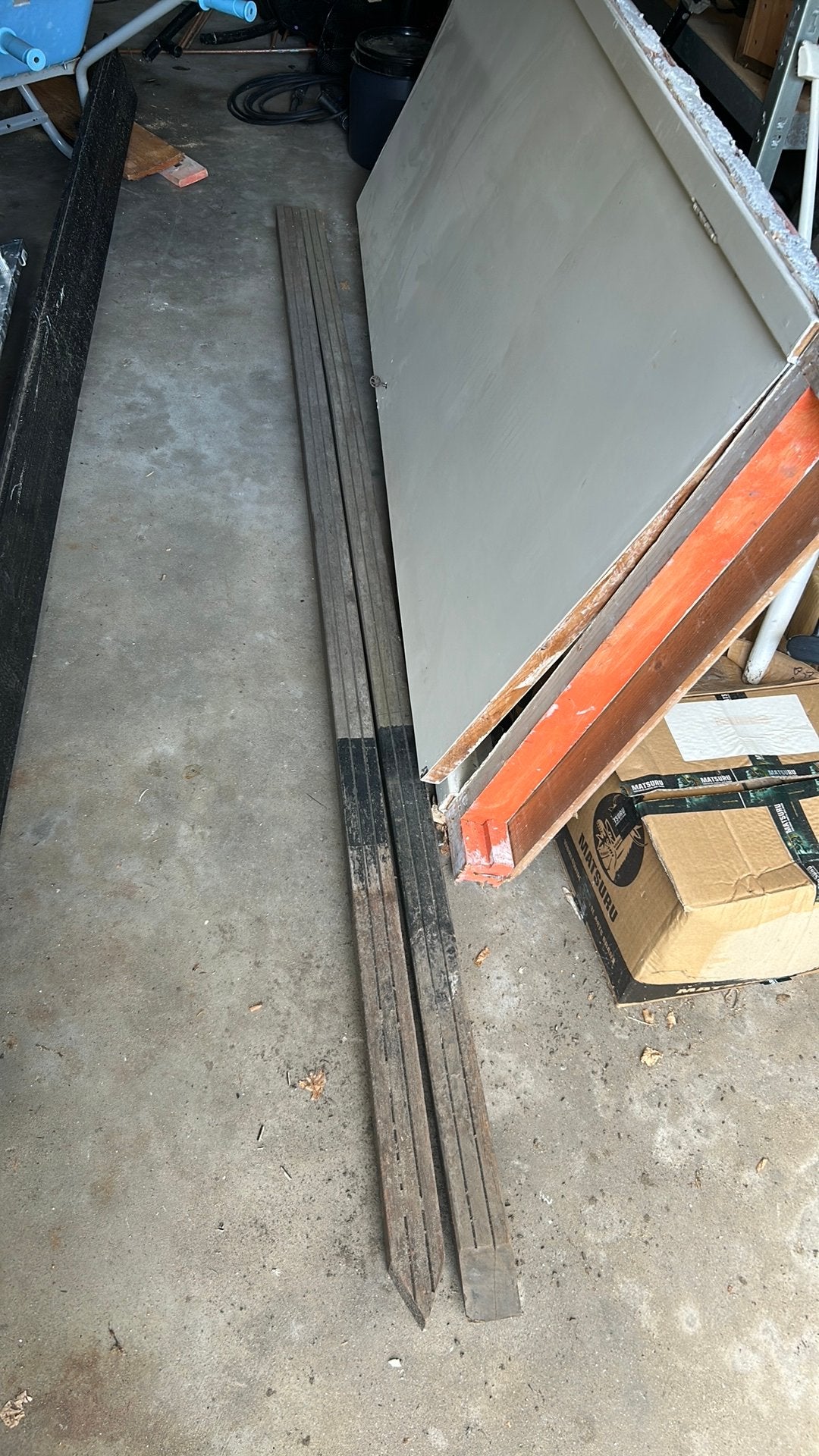 Bankirai palen 65x65 mm lengt ong 270cm, Ophalen, Zo goed als nieuw, 250 cm of meer, Palen