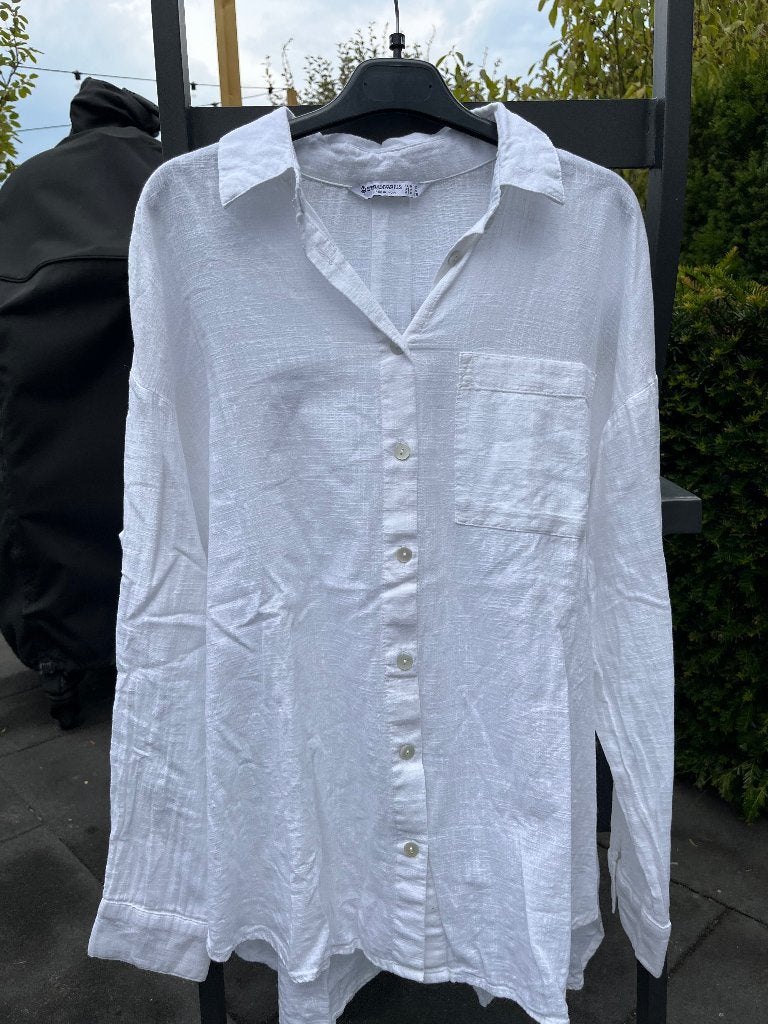 Witte linnen blouse maar s, Kleding | Dames, Blouses en Tunieken, Wit, Ophalen of Verzenden, Zo goed als nieuw, Maat 36 (S)