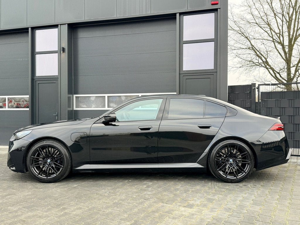 BMW 5-serie M5 M Driver’s Pack Bowers & Wilkens Carbon, Auto's, BMW, Bedrijf, Te koop, 5-Serie, 360° camera, 4x4, ABS, Achteruitrijcamera