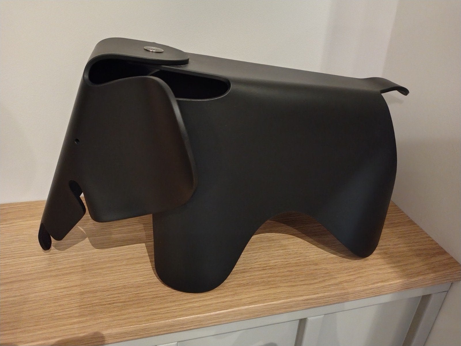 Vitra Eames Elephant Small Zwart Design Object, Zwart, Gemerkt, Object, Ophalen of Verzenden