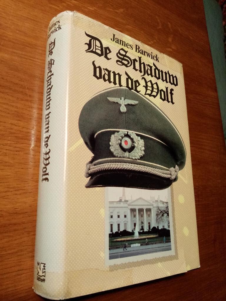 JAMES BARWICK De schaduw van de Wolf, Ophalen of Verzenden, Gelezen