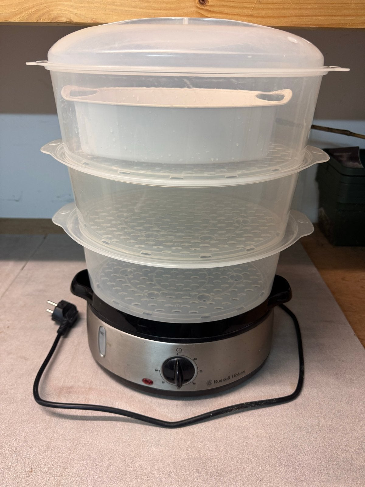Russell Hobbs Stoomkoker, Ophalen, Gebruikt, Kledingstomer