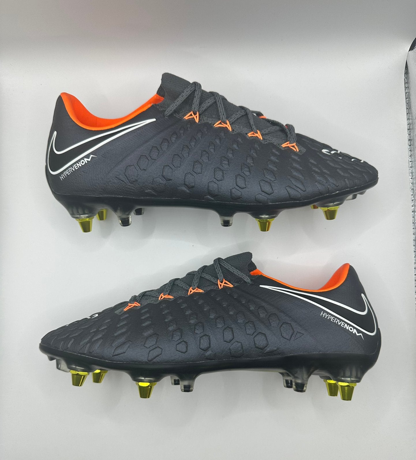 Nike Hypervenom Phantom 3 Elite SG, Maat XS of kleiner, Ophalen of Verzenden, Zo goed als nieuw, Schoenen