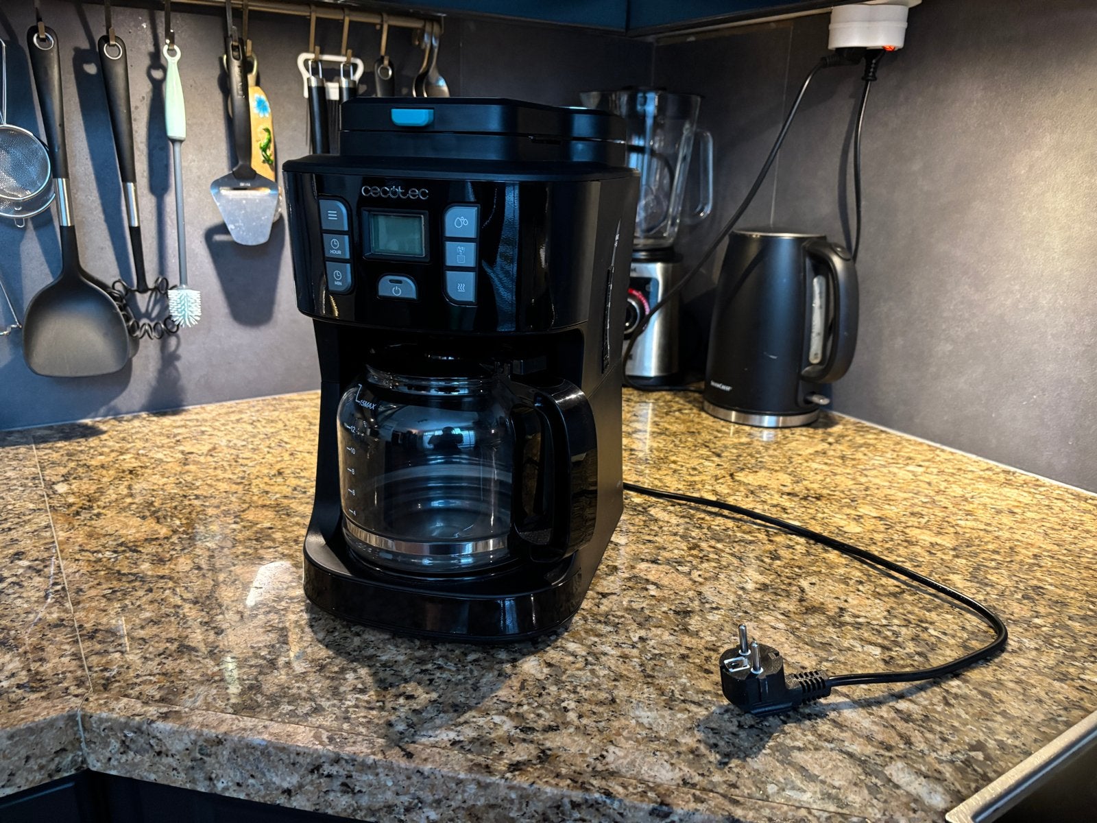 Cecotec Grind & Drop koffiezetapparaat bonen, Gebruikt, 10 kopjes of meer, Koffiemachine, Koffiebonen