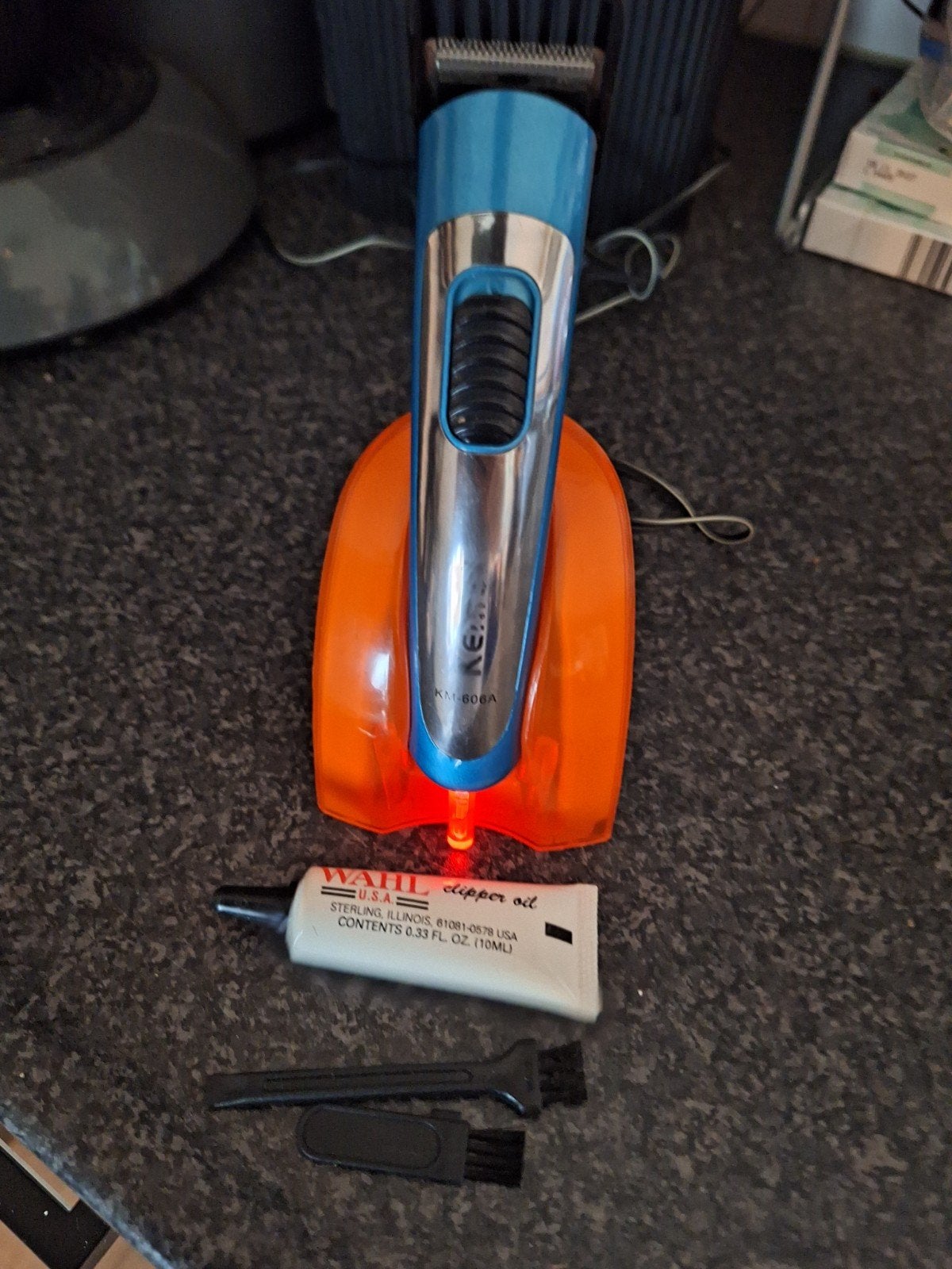 Kleine tondeuse van Kemei, Ophalen of Verzenden, Zo goed als nieuw, Tondeuse