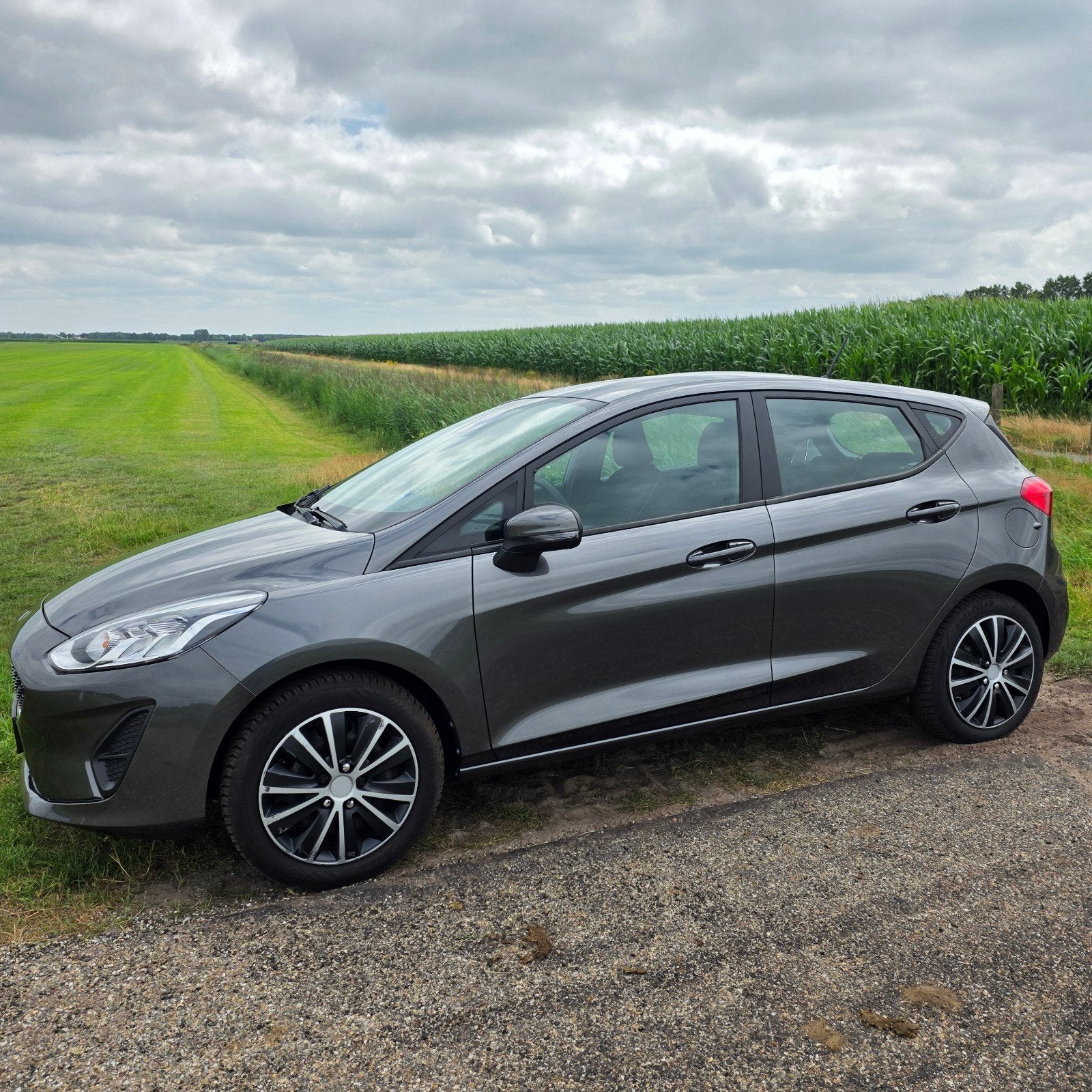 Ford Fiësta 1.1 85pk 5dr 2018 Grijs, Auto's, Ford, Particulier, Fiësta, ABS, Adaptive Cruise Control, Airbags, Airconditioning