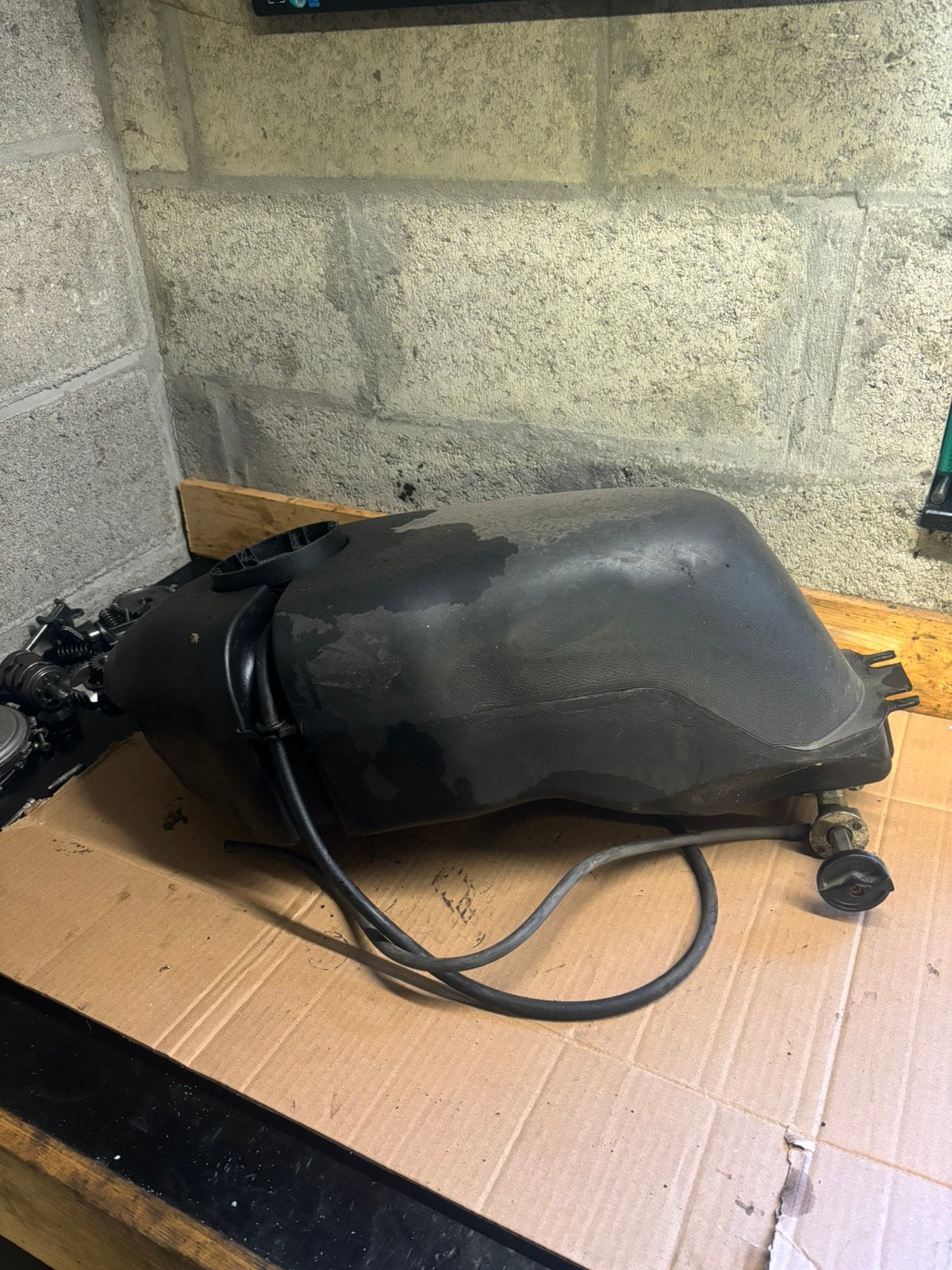 Tank voor Yamaha TZR 50 en MBK X-Power 50, Fietsen en Brommers, Ophalen of Verzenden, Zo goed als nieuw, Tank