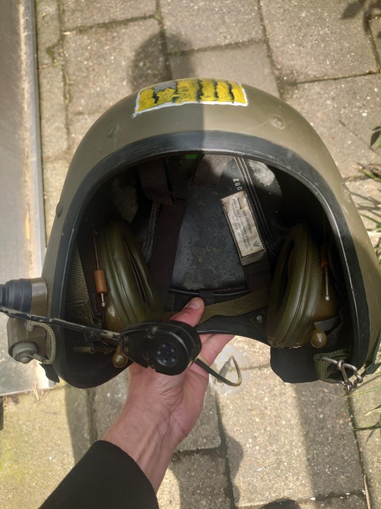 Legerhelm met ingebouwde headset, Verzamelen, Militaria | Algemeen, Ophalen of Verzenden, Landmacht, Engeland