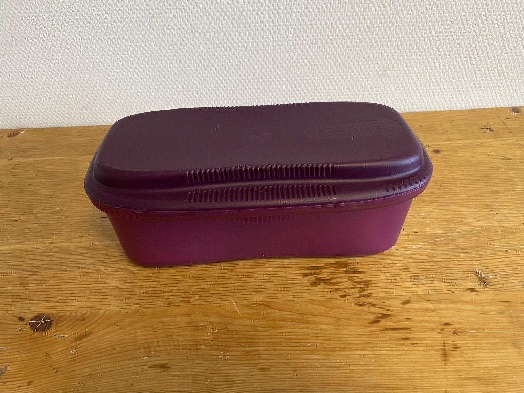 Tupperware Pasta Maker ( Magnetron, paars ), Ophalen of Verzenden, Gebruikt, Paars, Overige typen