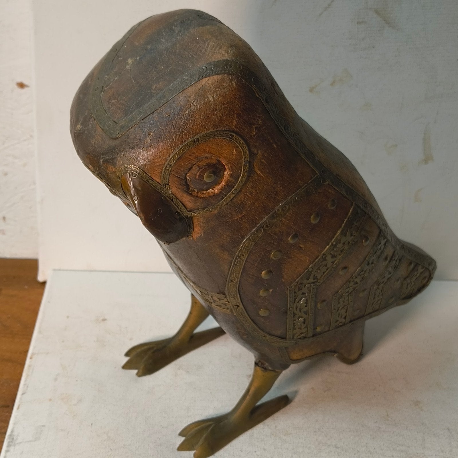 Vintage houten en messing uil Sergio Bustamante stijl, Antiek en Kunst, Ophalen of Verzenden, Handgemaakt, 20 - 50 cm, Beeld