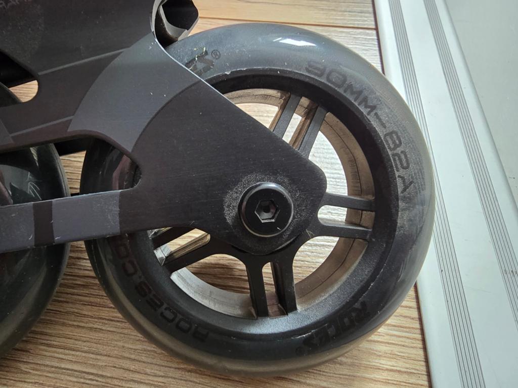 Roces Inline Skates - Maat 42 - Zwart - Zo goed als nieuw, Sport en Fitness, Skeelers, Ophalen, Roces, Dames, Zo goed als nieuw
