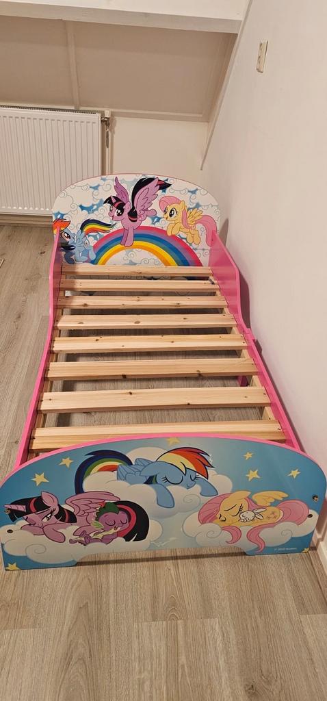 Meisjesbed in uitstekende staat - My Little Pony, 70 tot 85 cm, Ophalen of Verzenden, Zo goed als nieuw, Lattenbodem