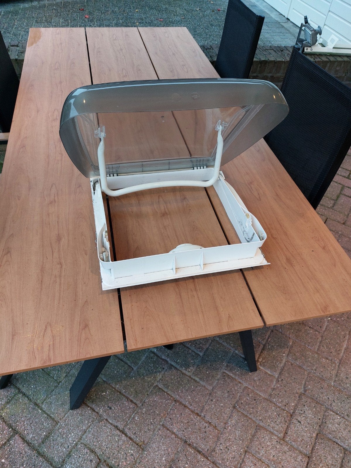 Dakluik 40x40 cm voor caravan of camper, Ophalen, Gebruikt, Niet van toepassing, Niet van toepassing