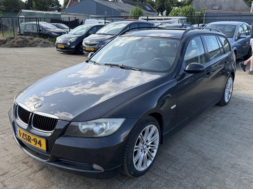 BMW 3 Serie Touring 320i Executive| AUTOMAAT| LEER| CLIMA| C, Auto's, BMW, Automaat, Zwart, 4 cilinders, 150 pk
