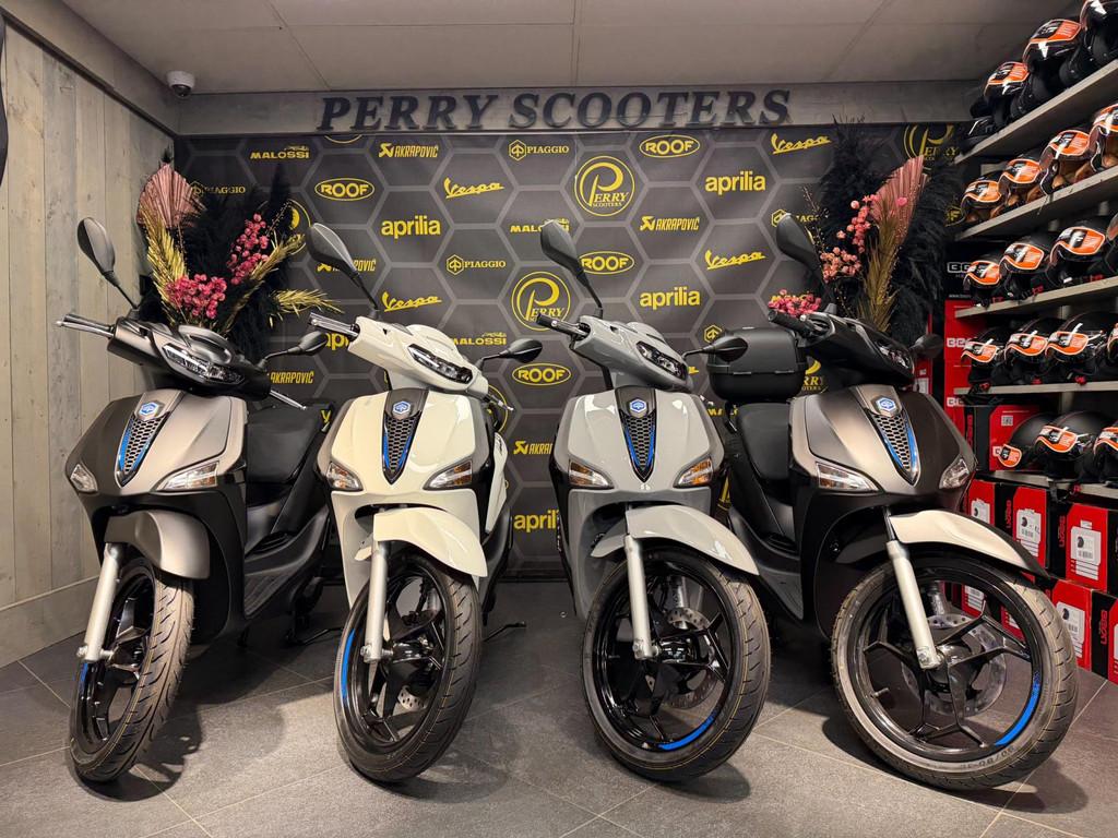 Piaggio Liberty Sport 2026 EURO5+ NIEUW | 4 JAAR FABRIEKSGAR