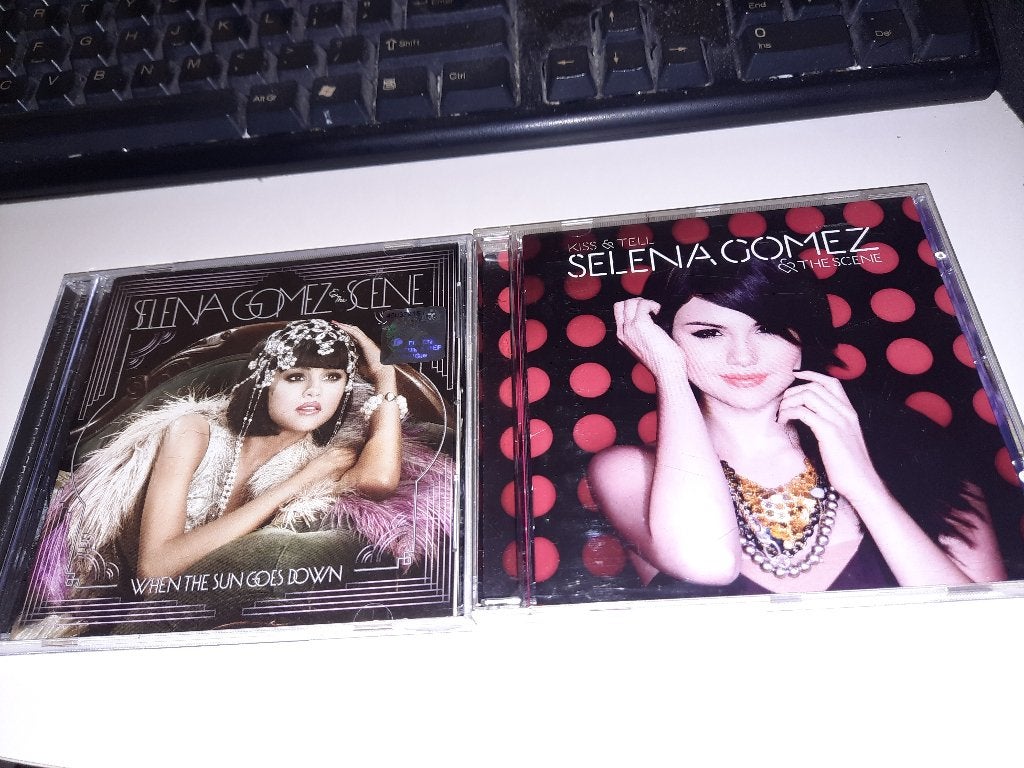 2X CD Selena Gomez & The Scene, Ophalen, Zo goed als nieuw