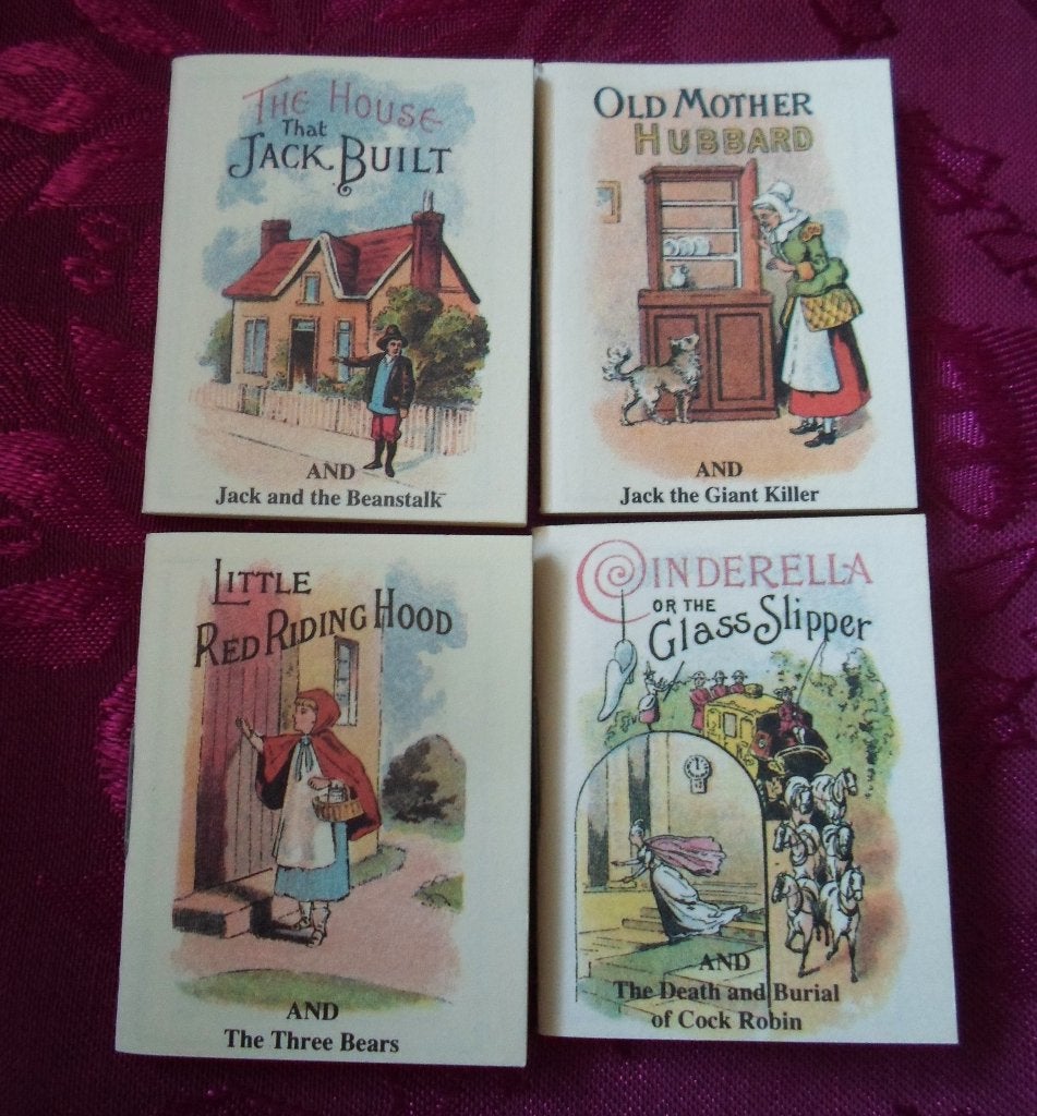 4 Engels Miniboekjes. In originele doosje., Ophalen of Verzenden, Zo goed als nieuw