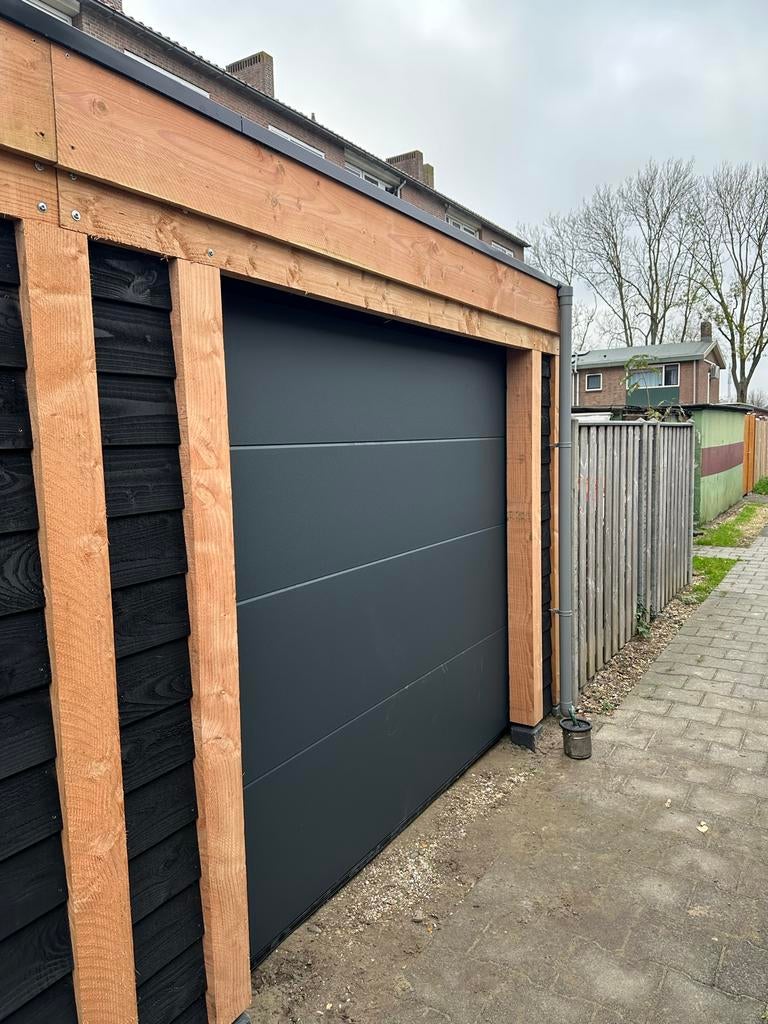Garagedeuren Kunststof: Uw specialist in bedrijfs- en garage, Doe-het-zelf en Verbouw, Kunststof, Ophalen of Verzenden, Schuifdeur