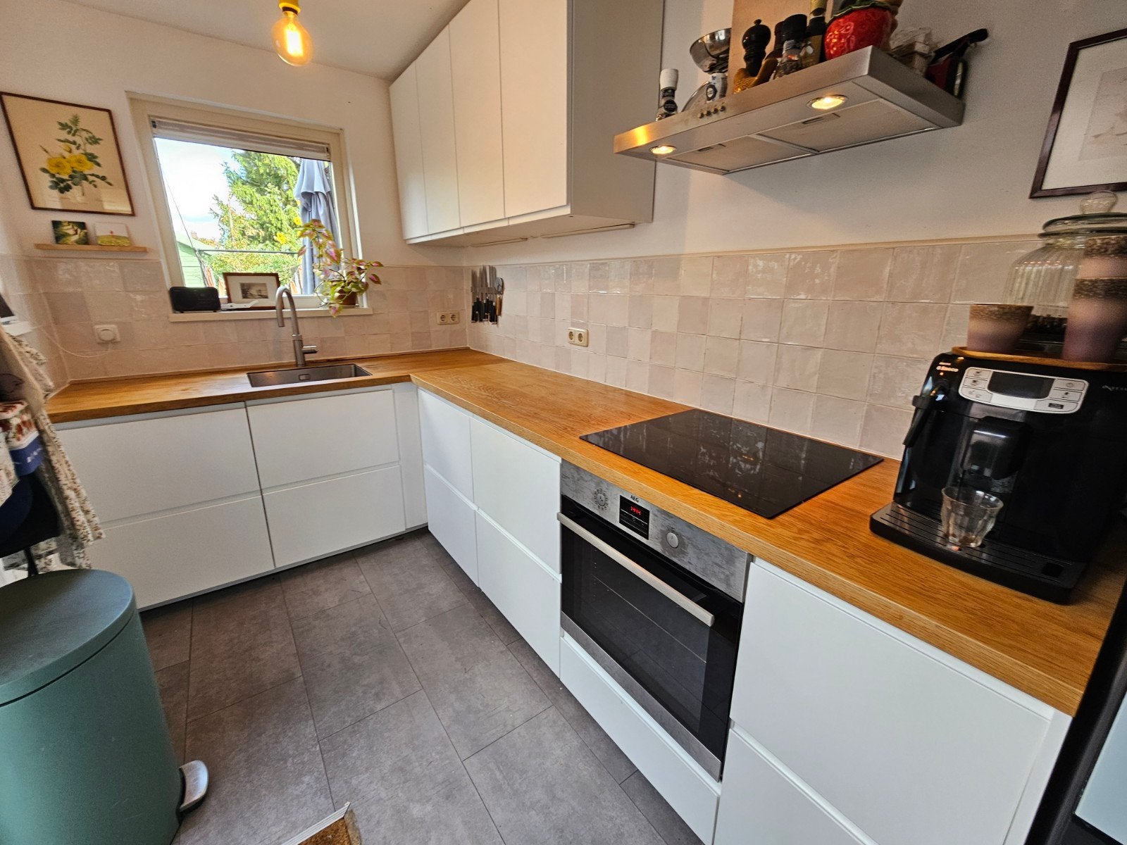 Complete keuken met kookplaat en houten blad, Ophalen, Gebruikt, Wit, Hoekkeuken