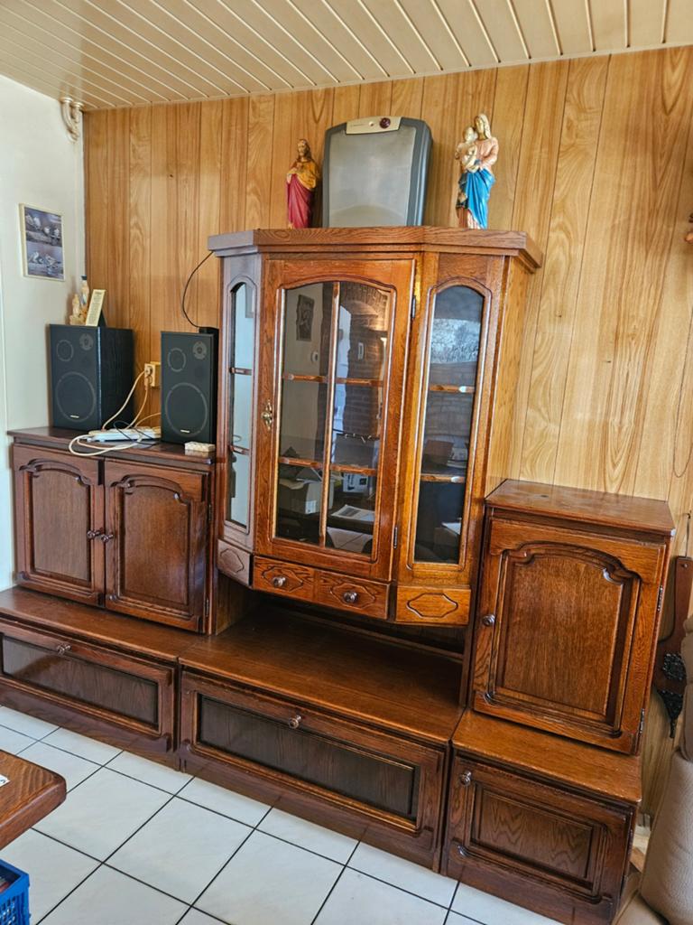 Massief eikenhouten wandmeubel met vitrinekast, Ophalen, Glas, Gebruikt, Klassiek